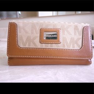 Michael Kors Large Trifold Wallet